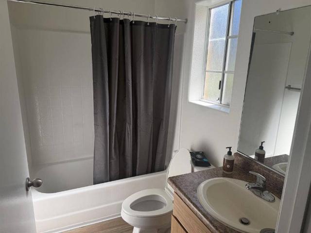 Room for rent in Oceanside, California
