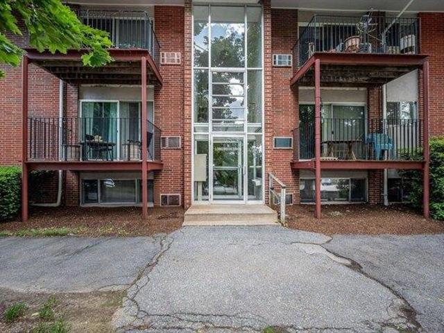 Condo for sale in Andover, Massachusetts
