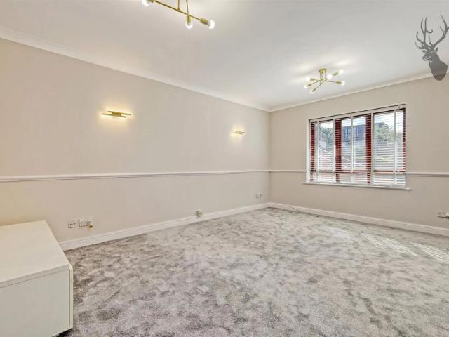 Apartment for rent in Buckhurst Hill, Epping Forest