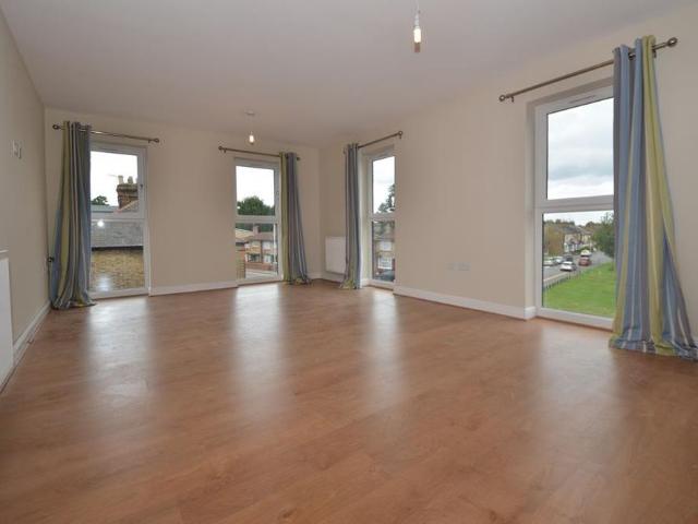 Apartment for rent in Yiewsley, Greater London