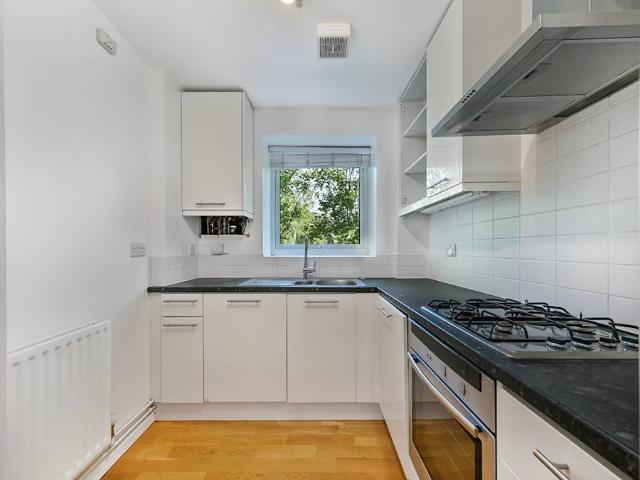 Apartment for rent in London Borough of Hounslow, Greater London