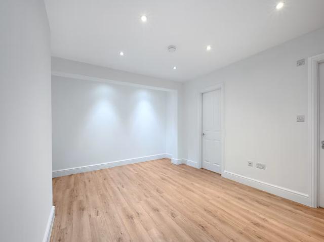 Apartment for rent in London Borough of Southwark, Greater London