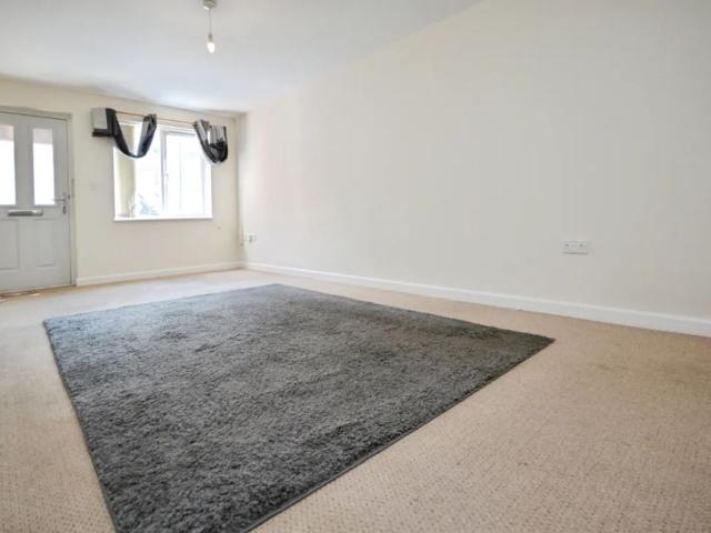 Apartment for rent in Desborough