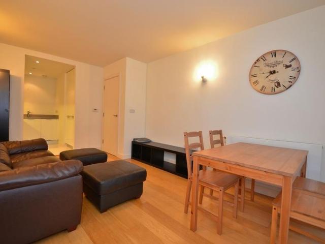 Apartment for rent in Hayes, Greater London