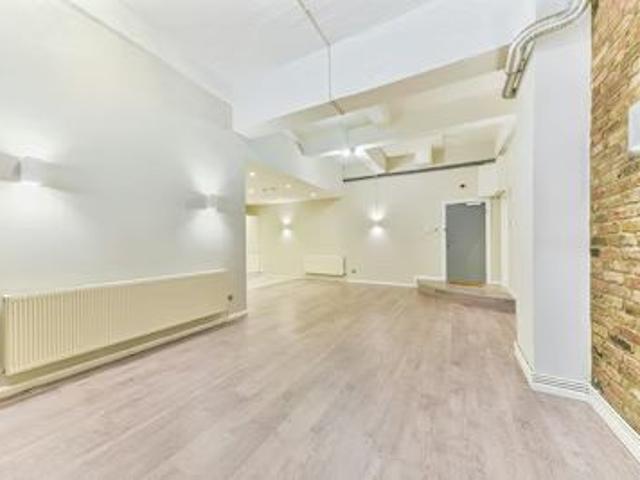 Apartment for rent in Finsbury, Cat Hill