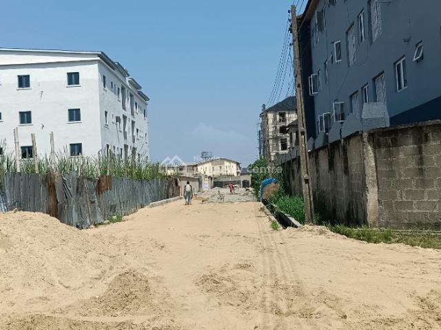 Flat for sale in Eti Osa, Lagos