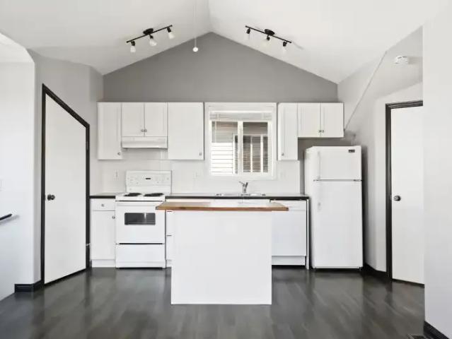 Apartment for rent in Airdrie, Alberta