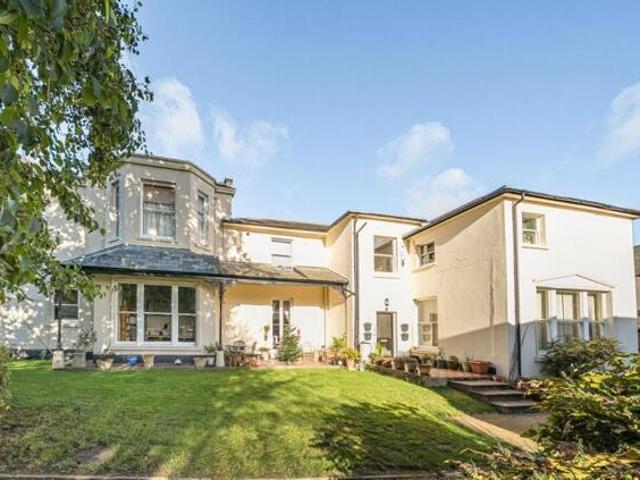 Apartment for sale in Barton Stacey, Hampshire