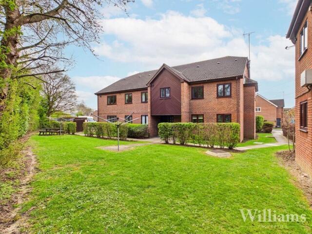 Apartment for sale in Southcourt, Aylesbury