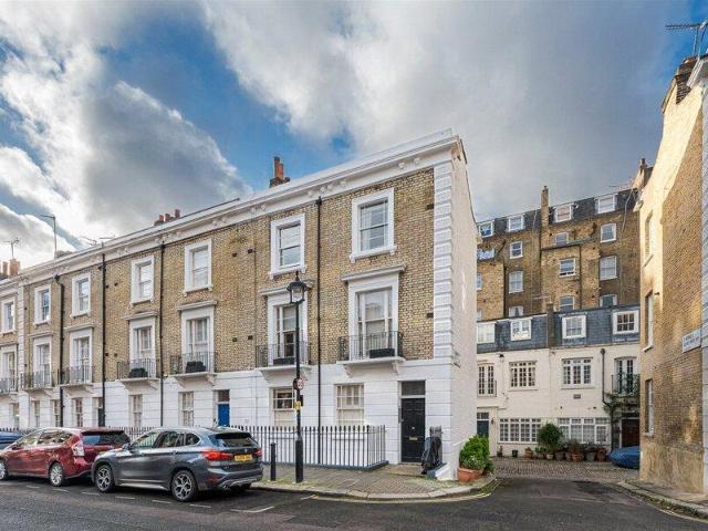 Apartment for sale in Cat Hill, England