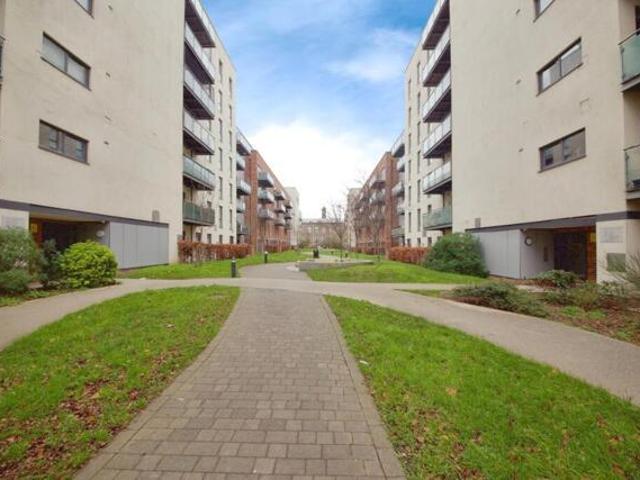 Apartment for sale in Becontree, Greater London