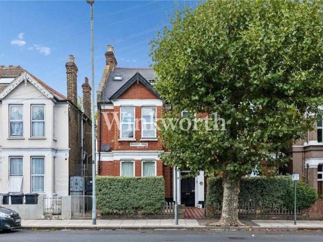 Apartment for sale in Cat Hill, England