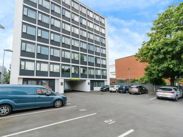 Apartment for sale in West Midlands