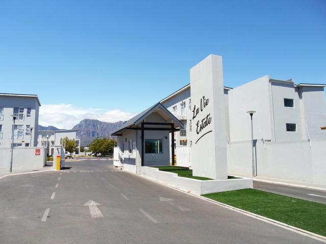Apartment for rent in Onverwacht, Western Cape