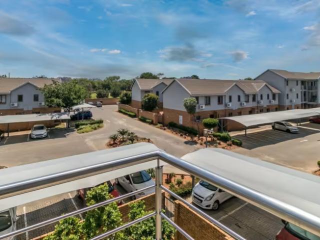 Apartment for sale in Blue Hills, City of Johannesburg Metropolitan Municipality