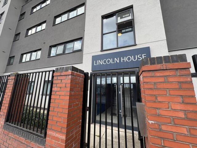 Apartment for sale in Lee Bank, Greater Manchester