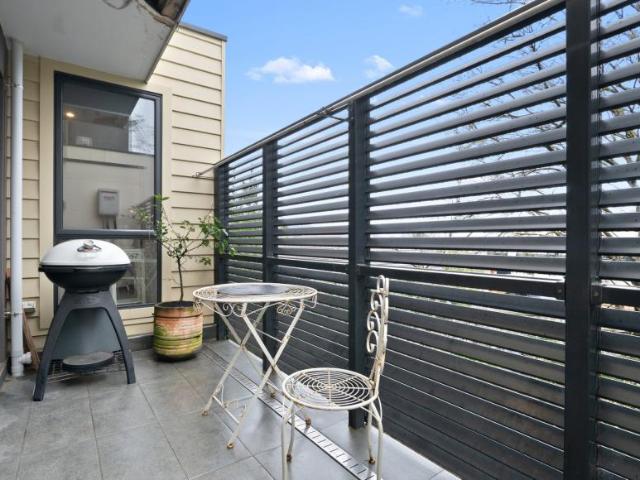 Apartment for sale in Boronia, Melbourne