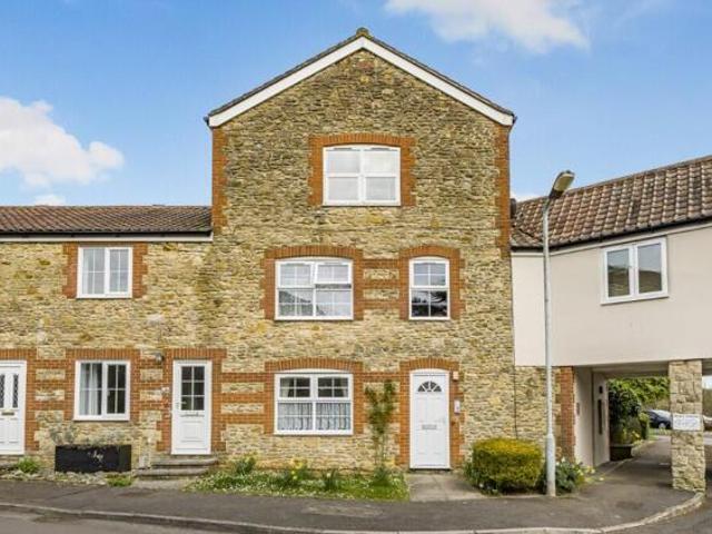 Apartment for sale in Bruton, Somerset