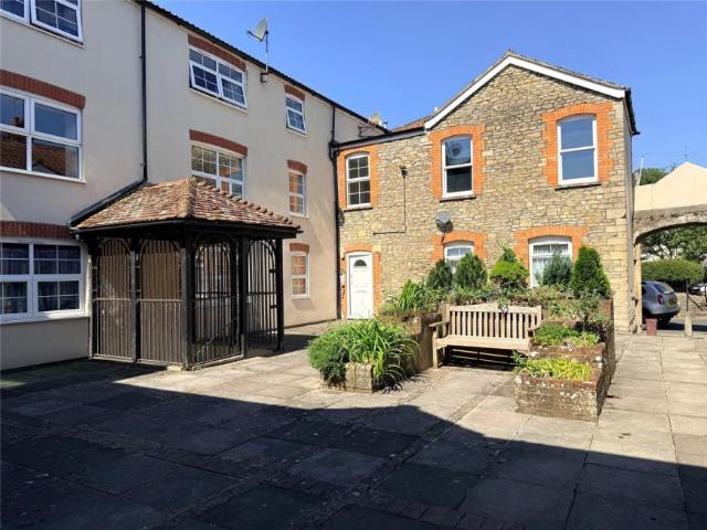 Apartment for sale in Bruton, Somerset