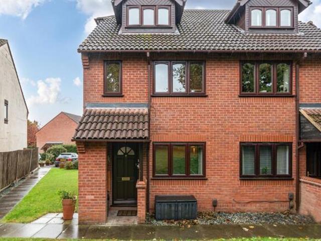 Apartment for sale in Amersham