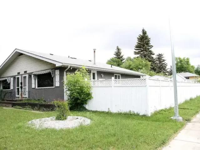 Apartment for rent in Northwest, Alberta