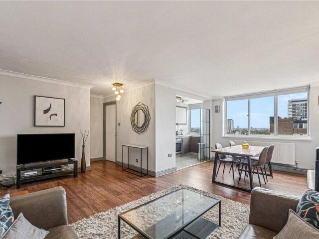 Apartment for sale in Cat Hill, England