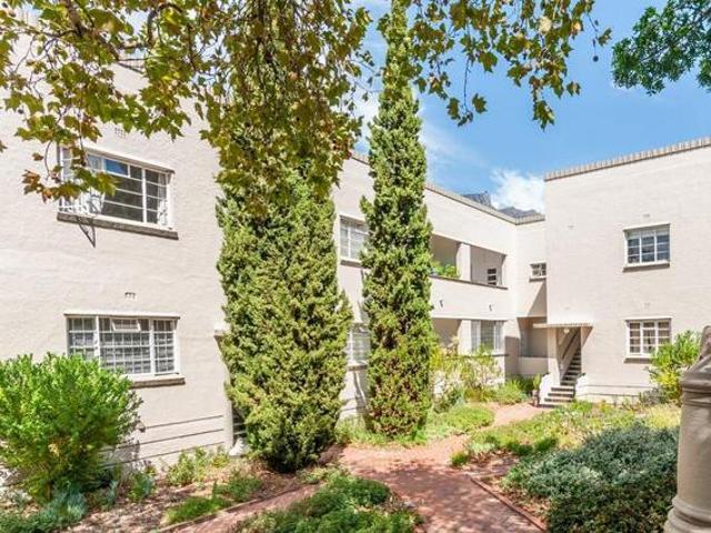 Apartment for sale in Cape Town, Western Cape