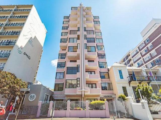 Apartment for sale in Cape Town, Western Cape