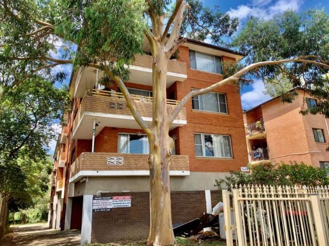 Apartment for rent in Carramar, New South Wales