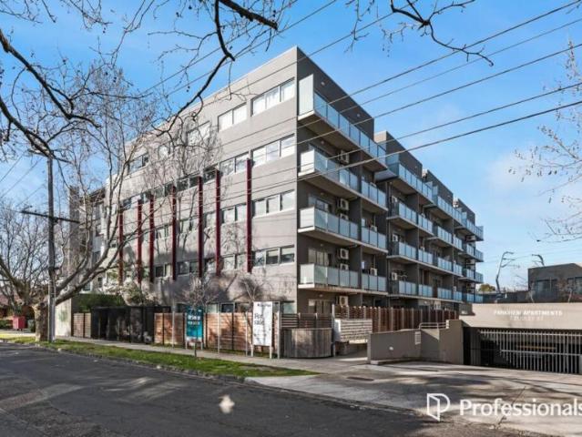 Apartment for sale in Caulfield East, Melbourne