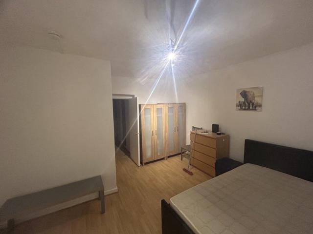 Apartment for rent in Higher Broughton, Salford