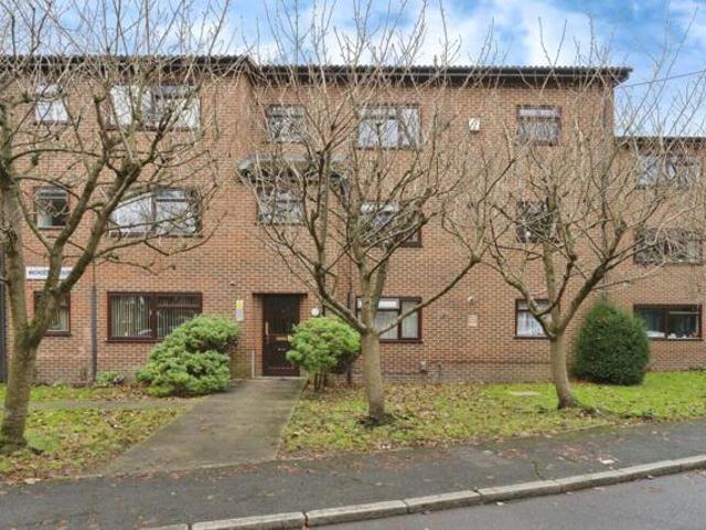 Apartment for sale in London Borough of Croydon, Purley