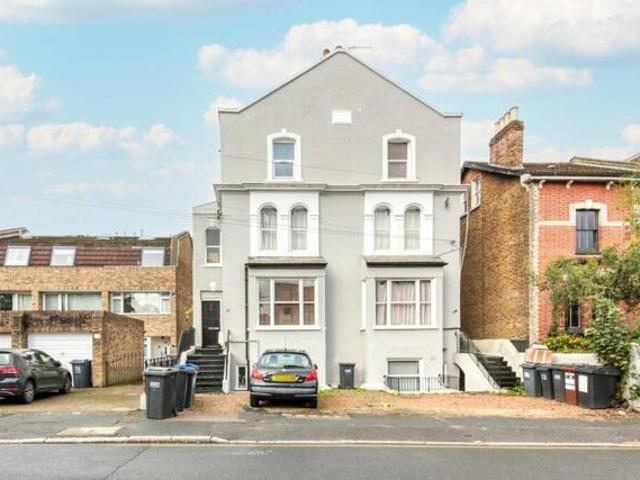 Apartment for sale in Croydon, Addiscombe