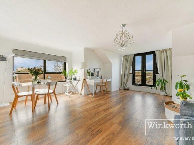 Apartment for sale in London Borough of Bromley, Greater London