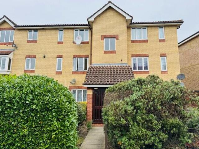 Apartment for sale in Dagenham, Little Heath