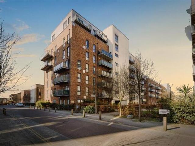 Apartment for sale in Dagenham, Becontree
