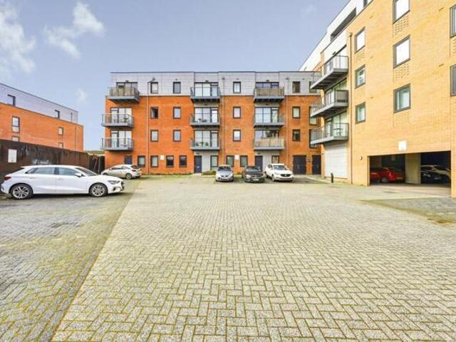 Apartment for sale in New Town, Monks Orchard