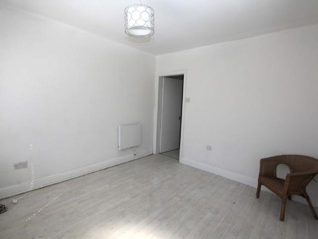 Apartment for rent in Shotton, Wales