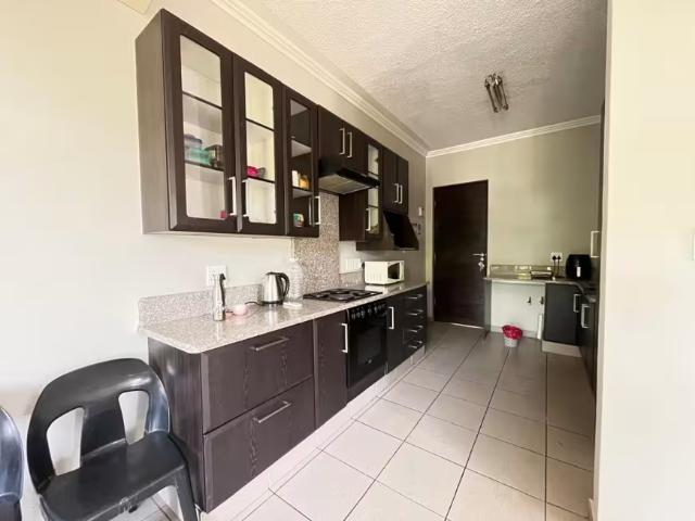 Apartment for sale in Carnarvon, Northern Cape