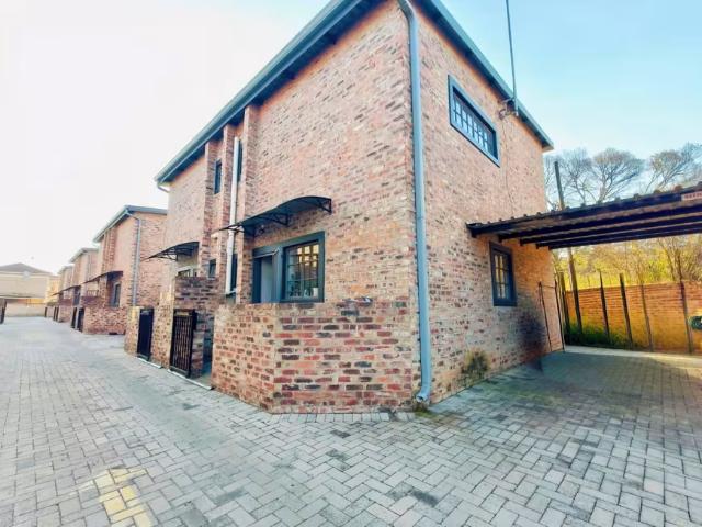 Apartment for sale in Carnarvon, Northern Cape