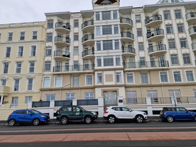 Apartment for sale in Douglas