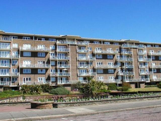 Apartment for sale in Clarendon, Ash