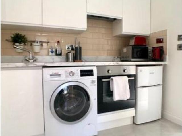 Apartment to rent in Bluebell, North Tipperary