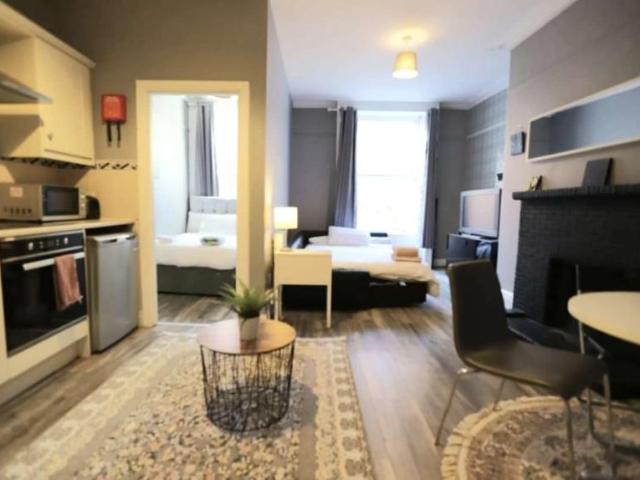 Apartment to rent in Bluebell, North Tipperary