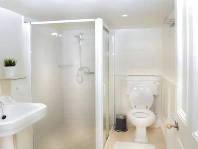 Apartment to rent in Bluebell, North Tipperary