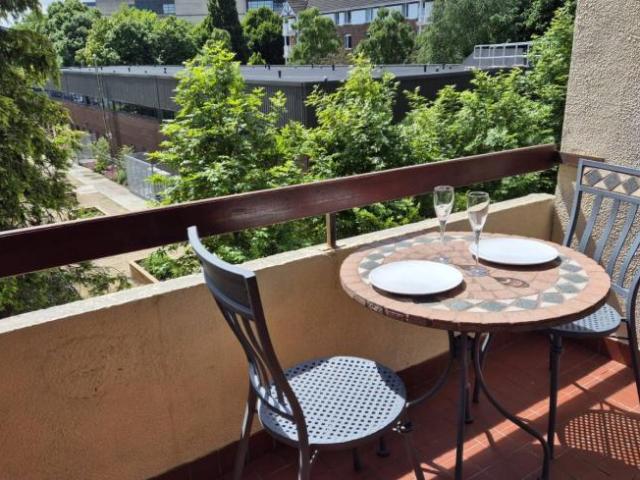 Apartment to rent in Bluebell, North Tipperary