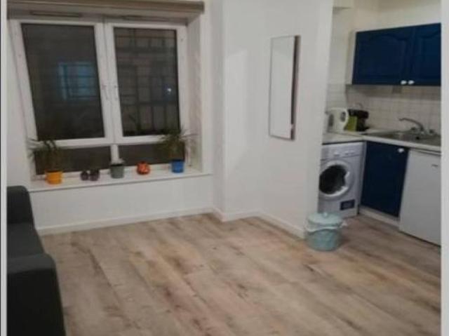 Apartment to rent in Bluebell, North Tipperary