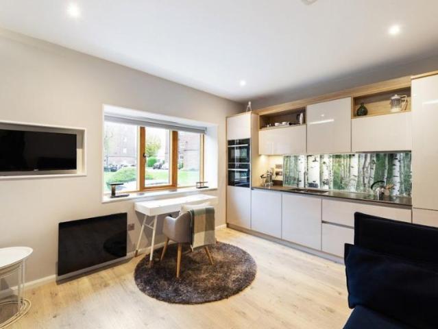 Apartment to rent in Bluebell, North Tipperary