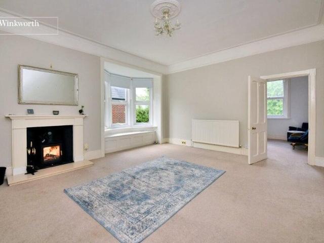 Apartment for sale in London Borough of Sutton, Greater London