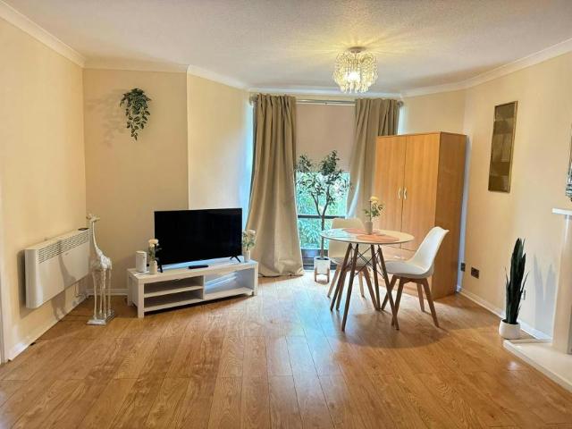 Apartment for rent in Lorne, Leith